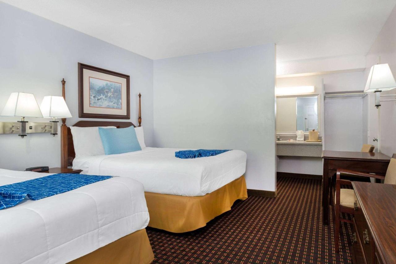 Travelodge By Wyndham Cape Cod Area West Dennis Exteriör bild