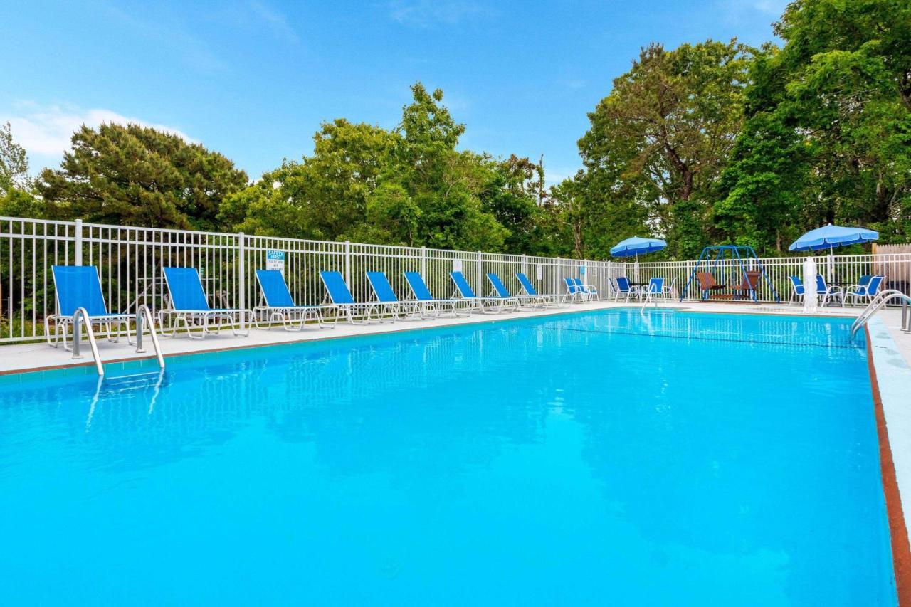 Travelodge By Wyndham Cape Cod Area West Dennis Exteriör bild