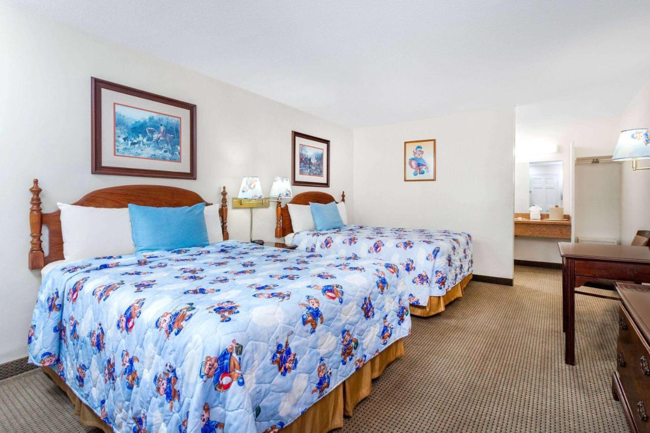 Travelodge By Wyndham Cape Cod Area West Dennis Exteriör bild