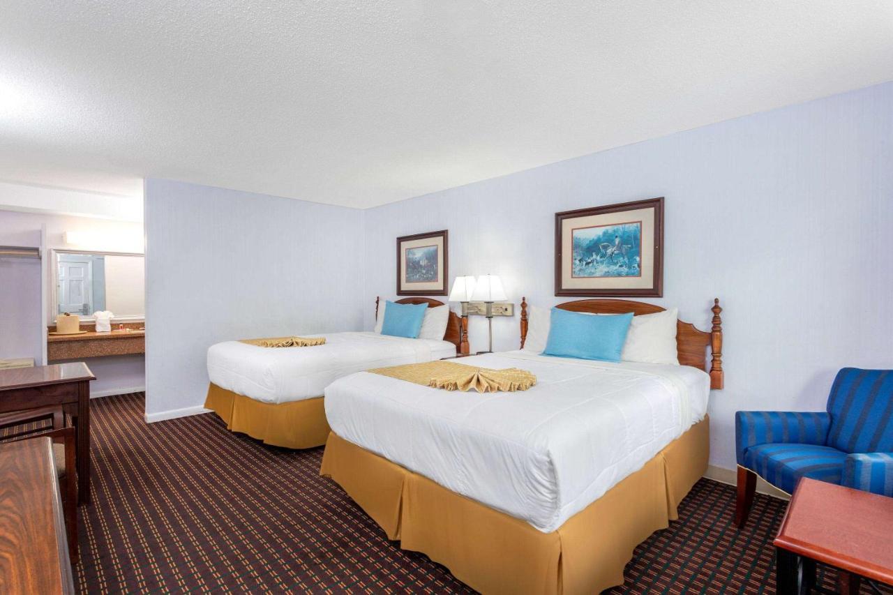 Travelodge By Wyndham Cape Cod Area West Dennis Exteriör bild